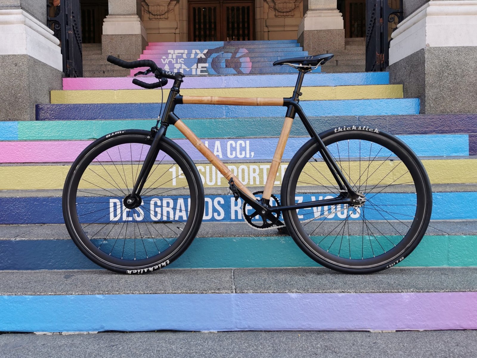 Fabrication vélo en bambou avec jonctions imprimées en 3D